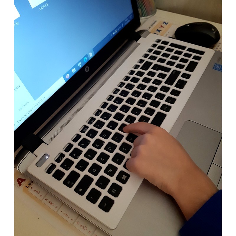 Guide doigt pour clavier d'ordinateur portable