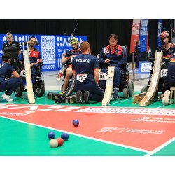 Compétition de Boccia avec rampes de lancement