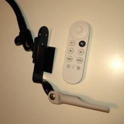 système de porte télécommande et tige buccale installé sur le flexible universel