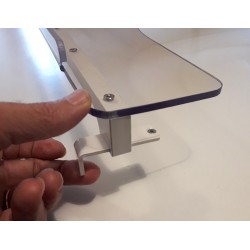 Tablette pour FR avec taquet de verrouillage sous l'accoudoir