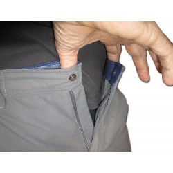 Fermer un pantalon d'une main avec un bouton pression